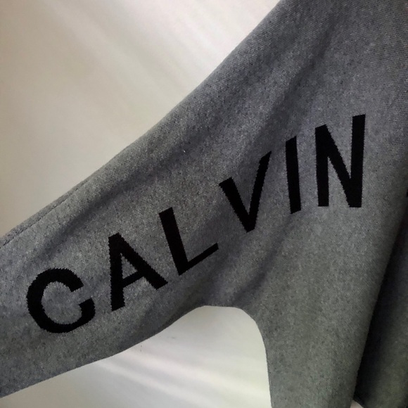 Calvin Klein Sweater - Picture 3 of 6